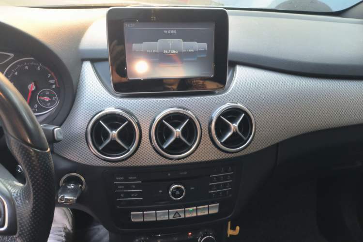 Used Mercedes-Benz B-Class 2015 B 200 Sport Edition