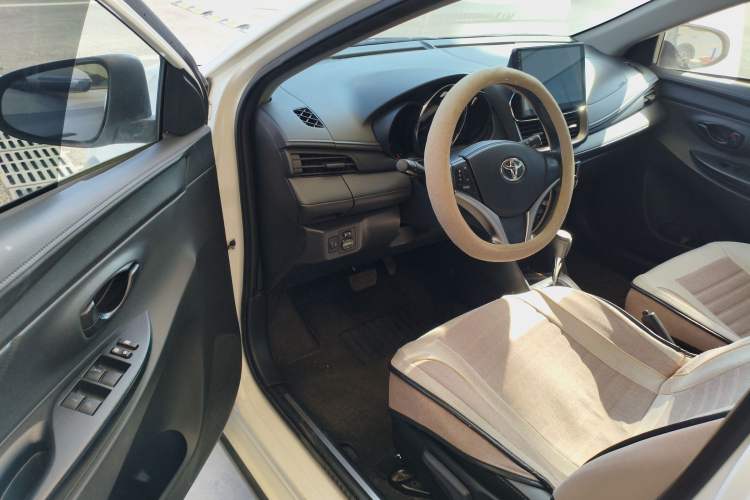 Used Toyota YARiS L 2022 X-Trail 1.5L CVT Leading PLUS Edition