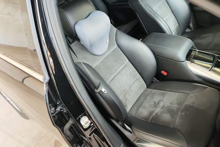 Used Mercedes-Benz R-Class 2014 R 320 4MATIC Business Model
