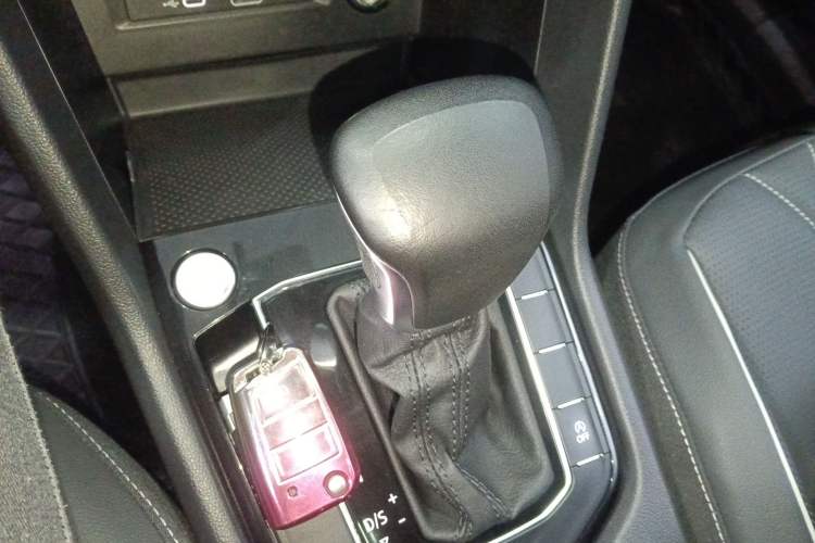 Used Volkswagen Tiguan L 2022 330TSI Automatic Two-Wheel Drive Smart Edition
