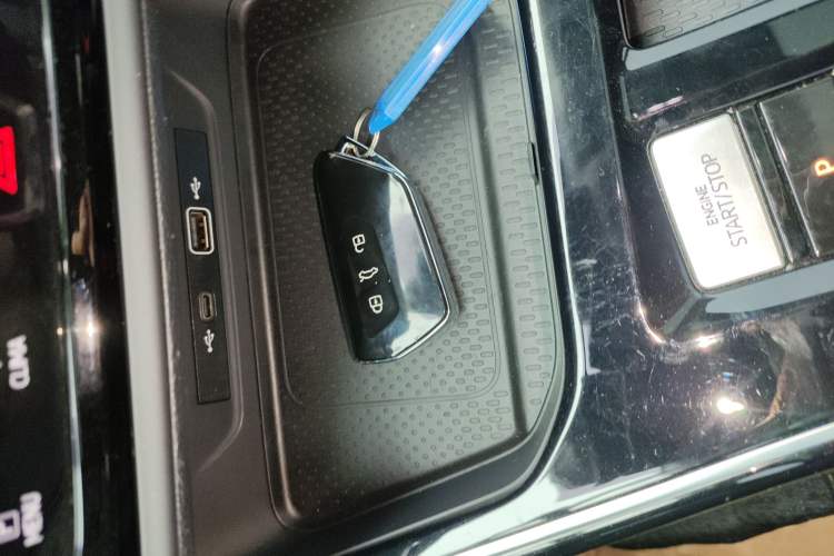 Used Volkswagen Lamando 2024 Lavida L 280TSI DSG Cool & Spicy Edition