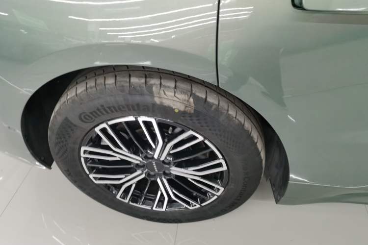 Used Zeekr 001 2025 WE Edition 95 kWh All-Wheel Drive
