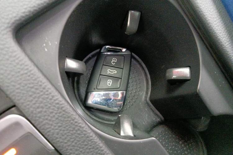 Used Volkswagen Magotan 2018 Facelift 330TSI DSG Luxury Model
