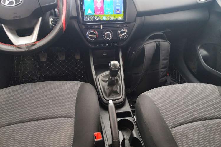 Used Hyundai Verna 2017 1.4L Manual Refreshed Version China VI Standard
