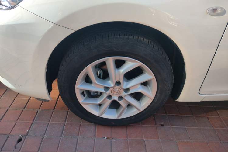 Used Nissan Tiida 2021 1.6L CVT Cool Edition
