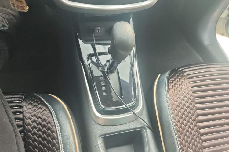 Used Nissan Tiida 2021 1.6L CVT Cool Edition
