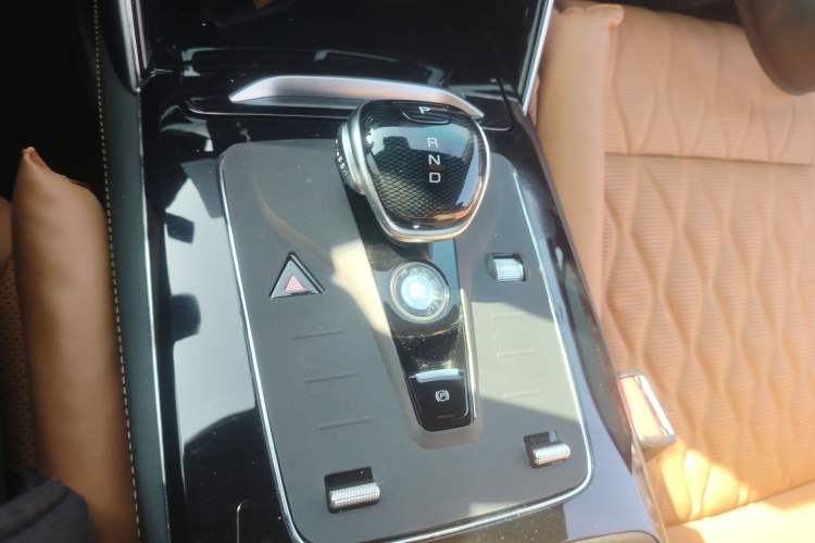 Used BYD Tang New Energy 2023 DM-i Champion Edition 112KM Prestige Model