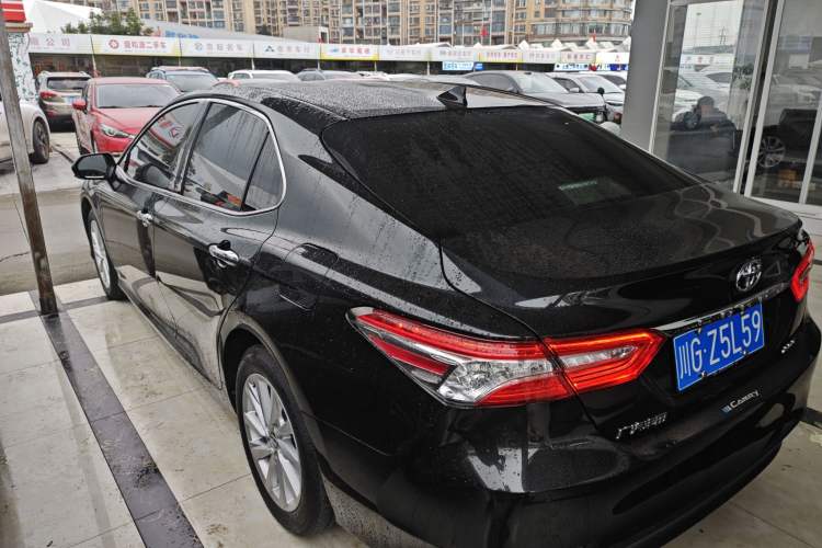 Used Toyota Camry 2021 2.0G Luxury Edition
