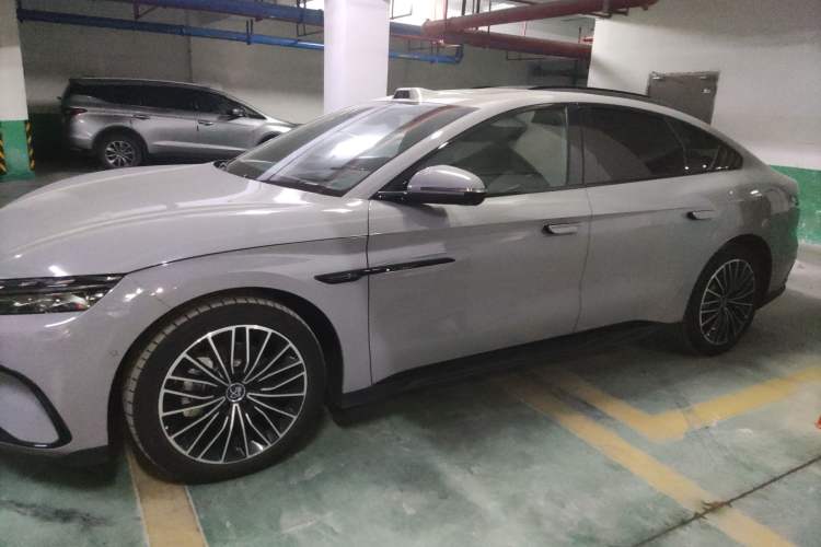Used BYD Han 2025 DM-i Intelligent Driving Edition 125KM LiDAR Flagship Model
