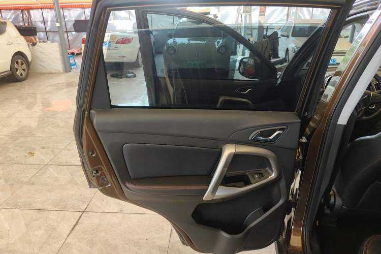 Used Chery Tiggo 5 2014 2.0L CVT Joyful Edition
