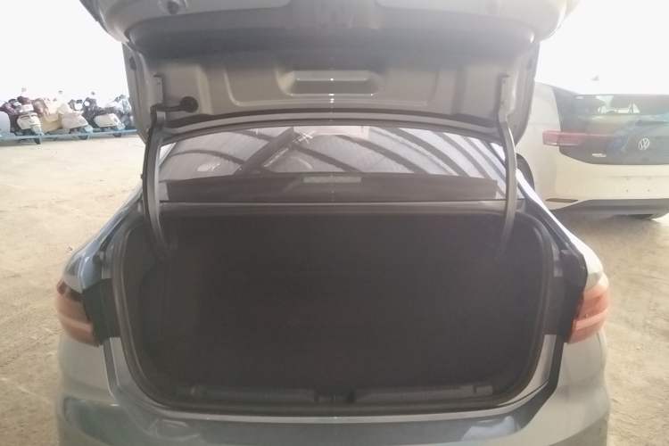 Used Volkswagen Lavida 2023 300TSI DSG Full-Comfort Edition