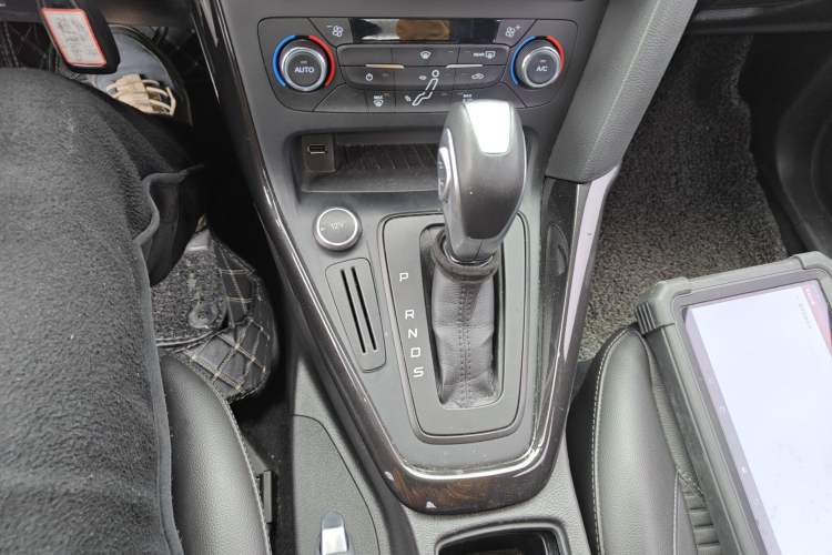 Used Ford Focus 2017 Sedan 1.6L Automatic Fashion Edition Smart Drive Version