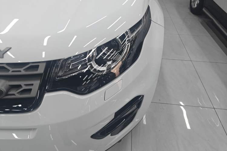 Used Land Rover Discovery Sport 2019 240 PS PURE Edition China VI Standard
