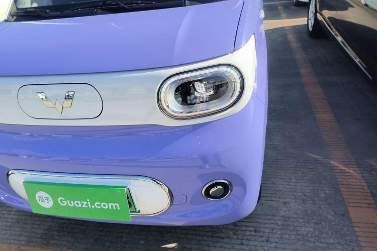 Used Wuling Hongguang MINIEV 2024 3rd Generation 215km Advanced Version
