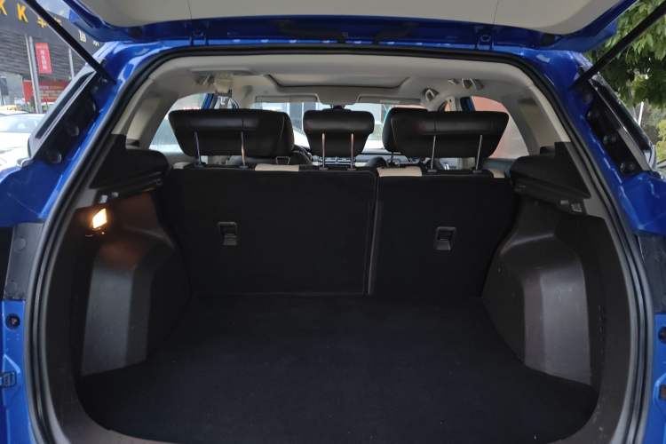 Used JMC Yusheng S330 2016 1.5L GTDi Automatic Two-Wheel Drive Flagship Edition
