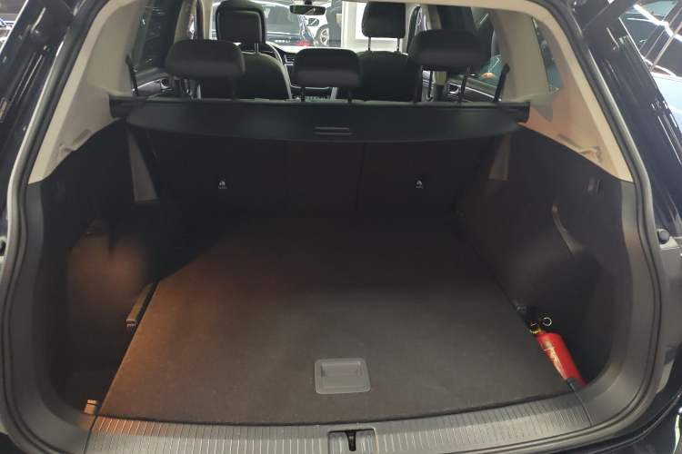 Used Volkswagen Tiguan L 2021 330TSI Automatic Two-Wheel Drive R-Line Flagship Edition