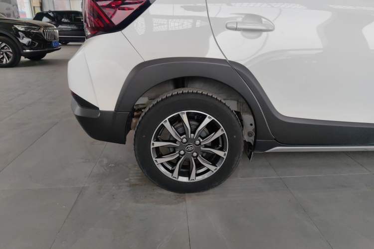 Used Toyota YARiS L 2022 X-Trail 1.5L CVT Luxury PLUS Edition