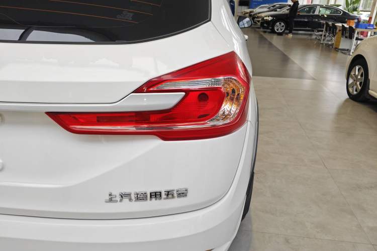 Used Baojun 310W 2017 1.5L Manual Comfort Model China V Standard