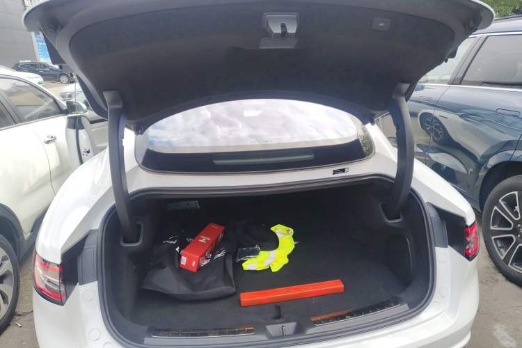 Used Hima Luxeed S7 2025 855 km Max