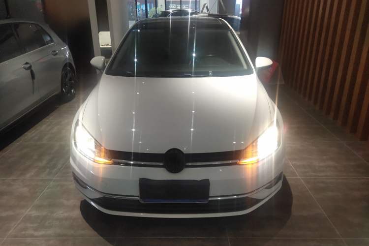 Used Volkswagen Golf 2019 280TSI DSG Luxury Version China VI Standard
