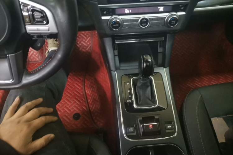 Used Subaru Outback 2017 2.5i Sport Navigation Edition with EyeSight
