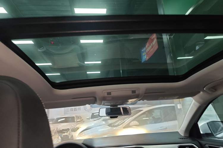 Used Volkswagen T-ROC 2021 Revised Version 280TSI DSG Two-Wheel Drive Elite Connect Edition