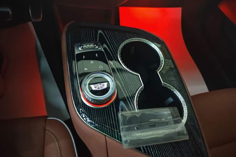 Used Cadillac OPTIQ 2024 Four-Wheel Drive Long-Range Version