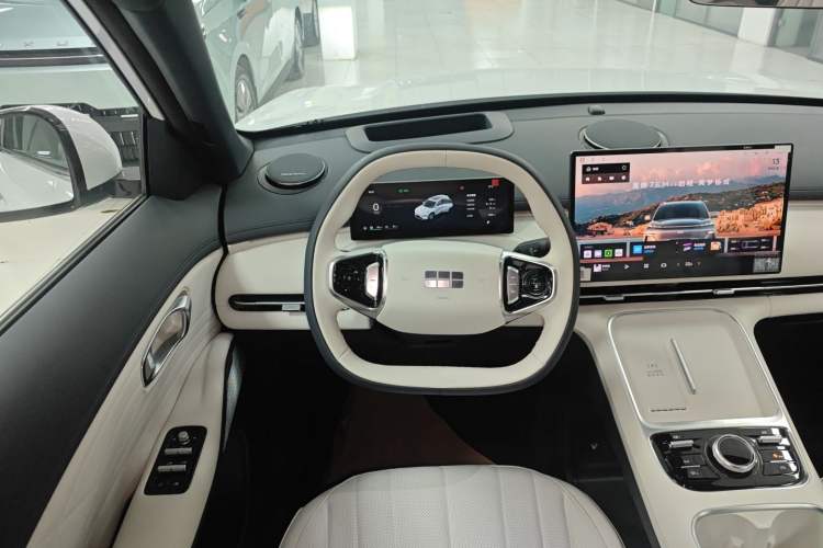 Used  Galaxy Xingjian 7 EM-i 2025 120km Exploration+ Version