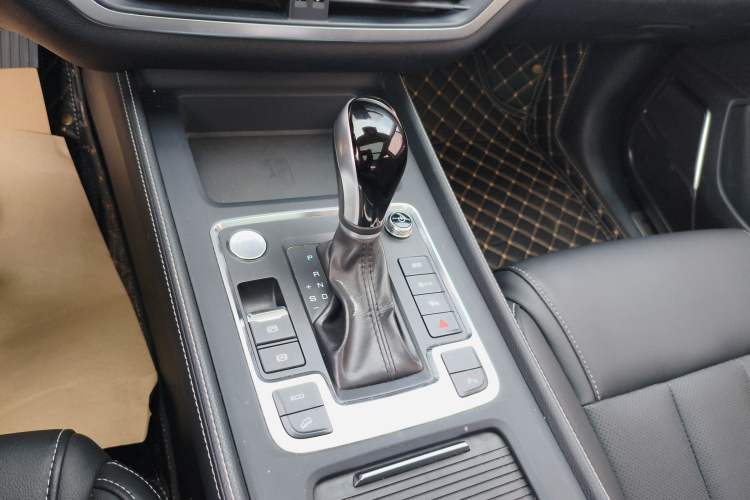 Used BYD Tang 2018 2.0T Automatic SmartConnect Prestige 5-Seater Emission Standard China V
