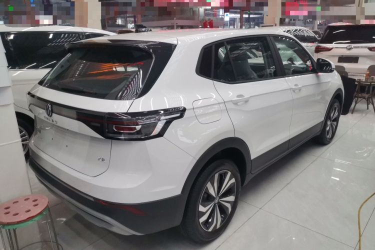 Used Volkswagen Tharu 
