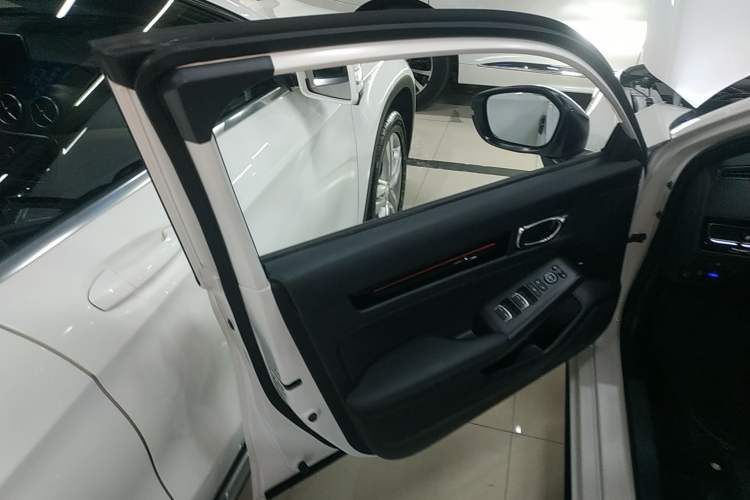 Used Honda Civic 2025 240TURBO CVT SmartFun Pro