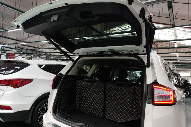 Used Ford Edge 2018 EcoBoost 245 Two-Wheel-Drive Titanium 7-Seater China V Standard