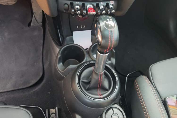 Used  MINI 2016 2.0T COOPER S Five-Door Edition
