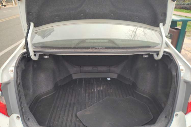 Used Honda Crider 2015 1.8L manual luxury version
