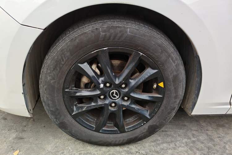 Used Mazda Mazda 3 Axela 2016 Sedan 1.5L Automatic Comfort Model
