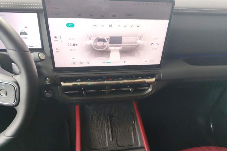 Used Tank 300 2025 2.0T Conqueror
