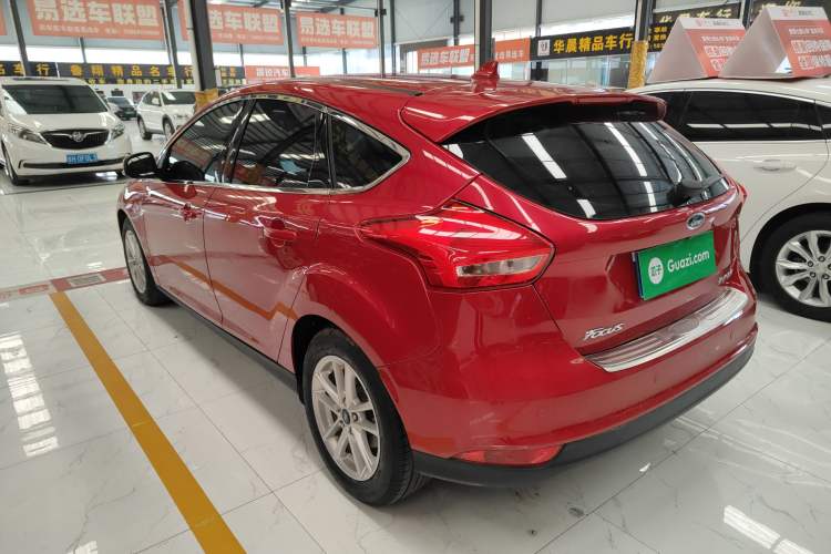 Used Ford Focus 2015 Hatchback 1.6L Automatic Fashion Edition
