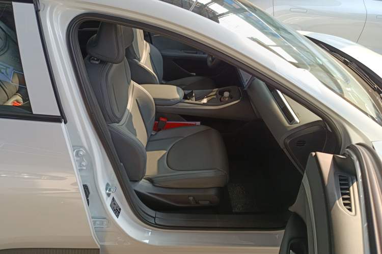 Used XPeng MONA M03 2025 620 Ultra-Long Range Plus
