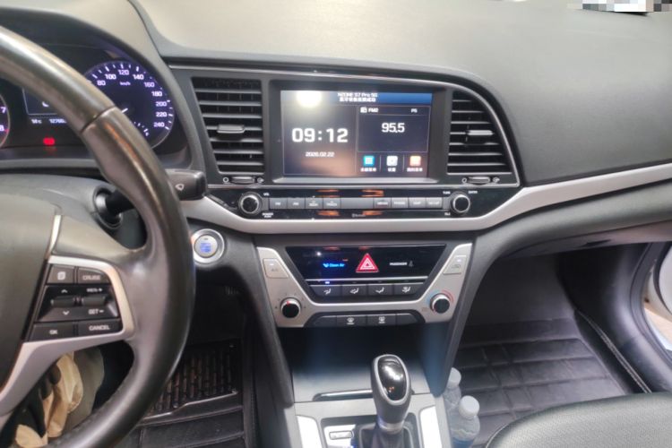 Used Hyundai Elantra (6th Generation / Lingdong) 2016 1.6L Automatic ZhiXuan · Luxury Version
