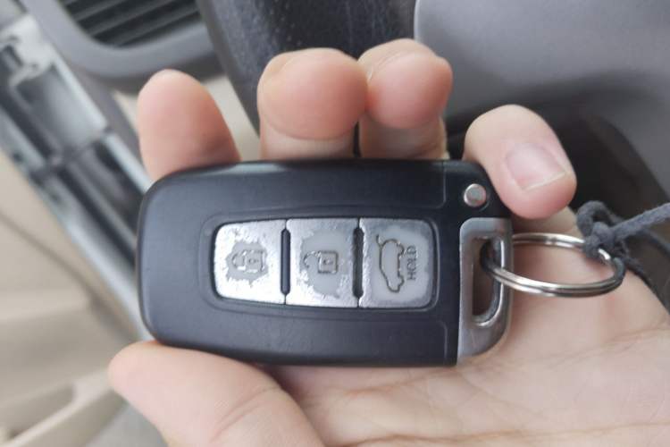 Used Hyundai Verna 2010 Sedan 1.4L Automatic Comfort Model GS
