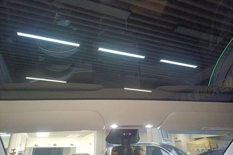 Used Tesla Model Y 2025 Rear-Wheel-Drive Version