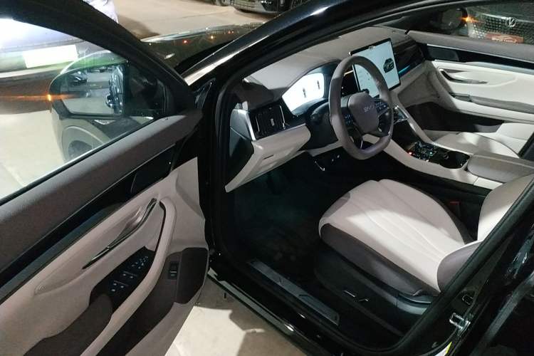 Used BYD Song PLUS New Energy 2025 DM-i Intelligent Driving 160KM Flagship Model