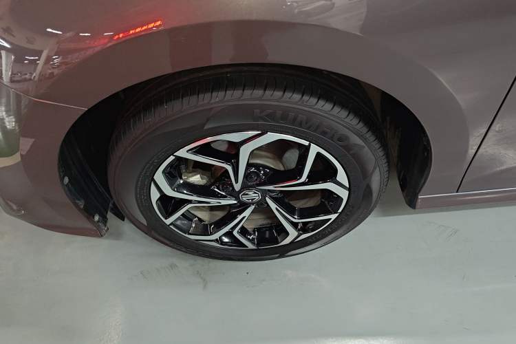 Used MG 5 2023 180 DVVT CVT Fashion Edition
