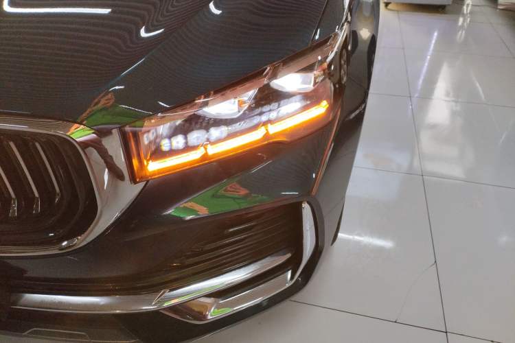 Used Geely Auto Monjaro L 2021 2.0TD DCT EVO Two-Wheel Drive Prestige Version
