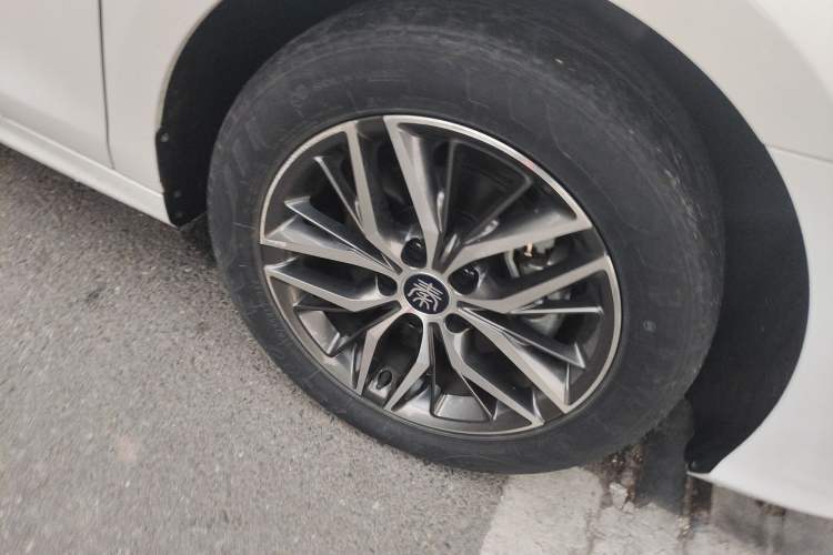 Used BYD Qin PLUS 2021 DM-i 120KM Prestige Model
