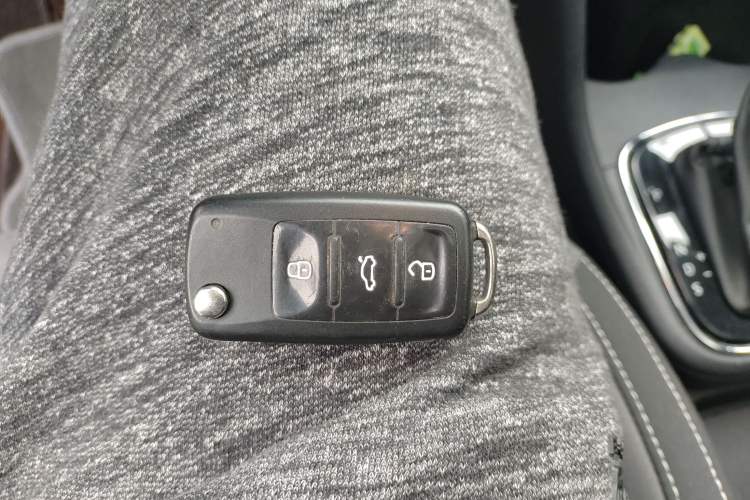 Used Volkswagen Polo 2016 1.6L Cross Polo Automatic