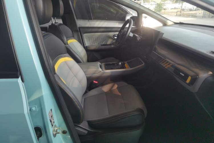 Used AION Y 2022 70 Intelligent Edition Lithium Iron Phosphate
