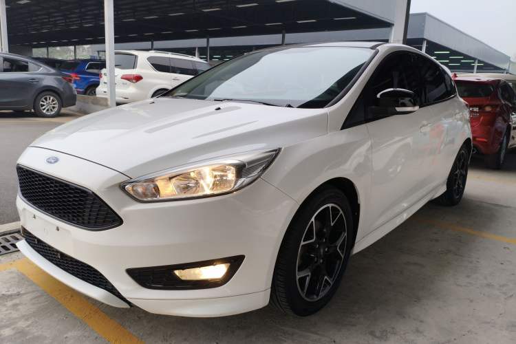 Used Ford Focus 2017 1.5T CTCC White and Black Limited Edition