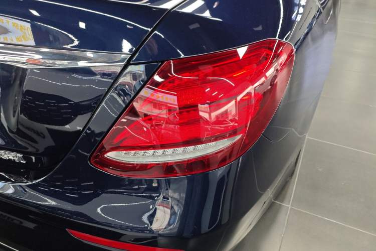 Used Mercedes-Benz E-Class 2019 E 260 L Sport Edition
