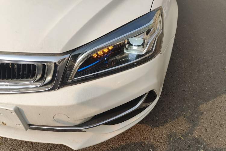 Used Geely Auto Emgrand 2019 Leading Edition 1.5L CVT Upward Connectivity Model China V Standard